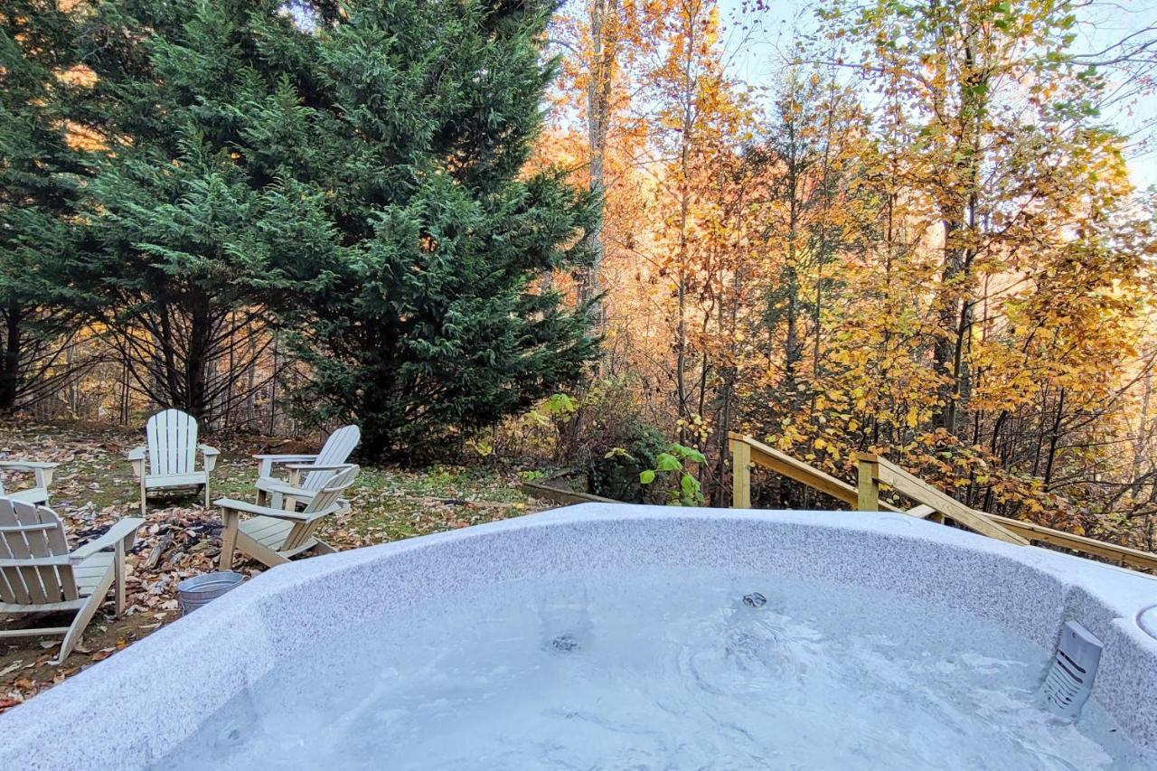 Treetop Tranquilty Sevierville Exterior photo