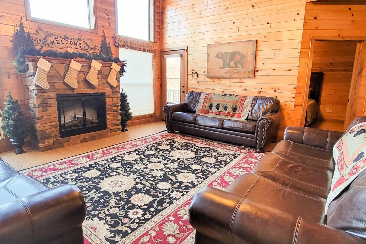 Treetop Tranquilty Sevierville Exterior photo