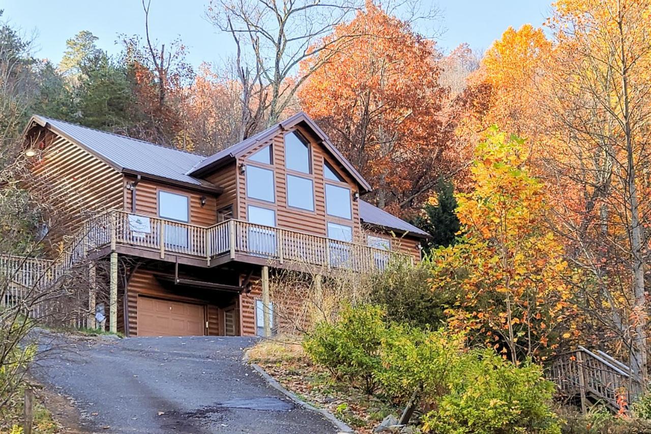 Treetop Tranquilty Sevierville Exterior photo