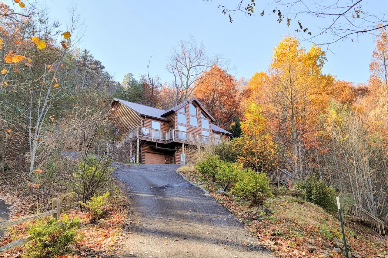 Treetop Tranquilty Sevierville Exterior photo